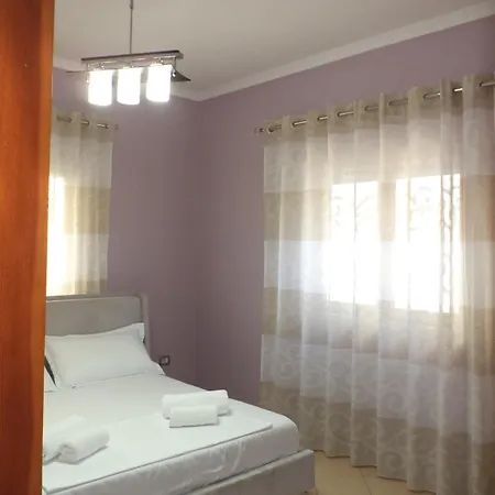 Estera * Durrës