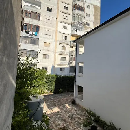 Pensjonat Estera Durrës